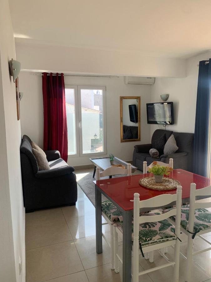 Waterside Apartment - Two Bedroom Empuriabrava Bagian luar foto