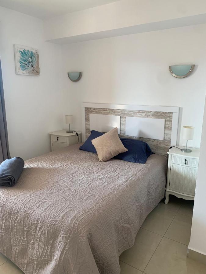 Waterside Apartment - Two Bedroom Empuriabrava Bagian luar foto