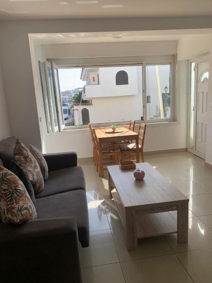 Waterside Apartment - Two Bedroom Empuriabrava Bagian luar foto