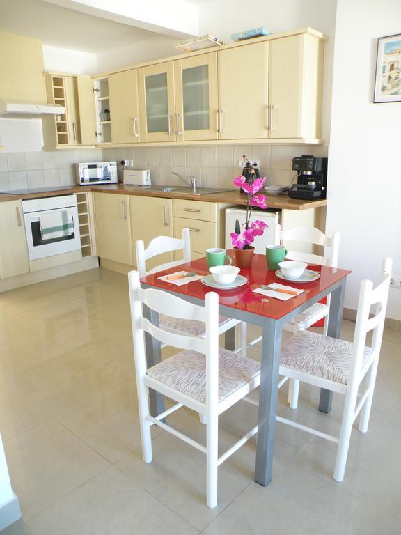 Waterside Apartment - Two Bedroom Empuriabrava Bagian luar foto